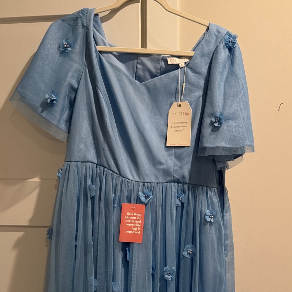 Elegant Blue Dress - Picture 5 of 5